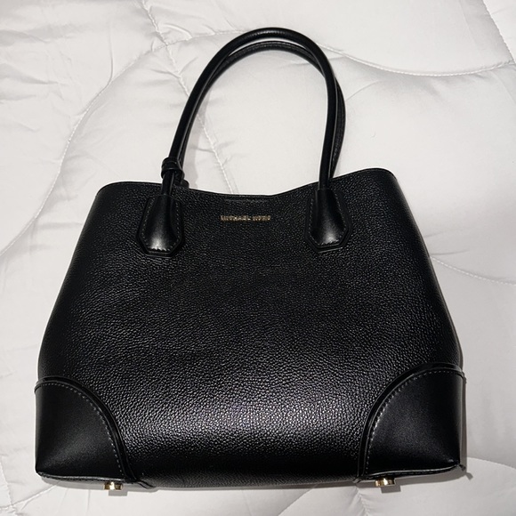 SALE‼️ NWT Michael Kors Purse - Picture 4 of 13